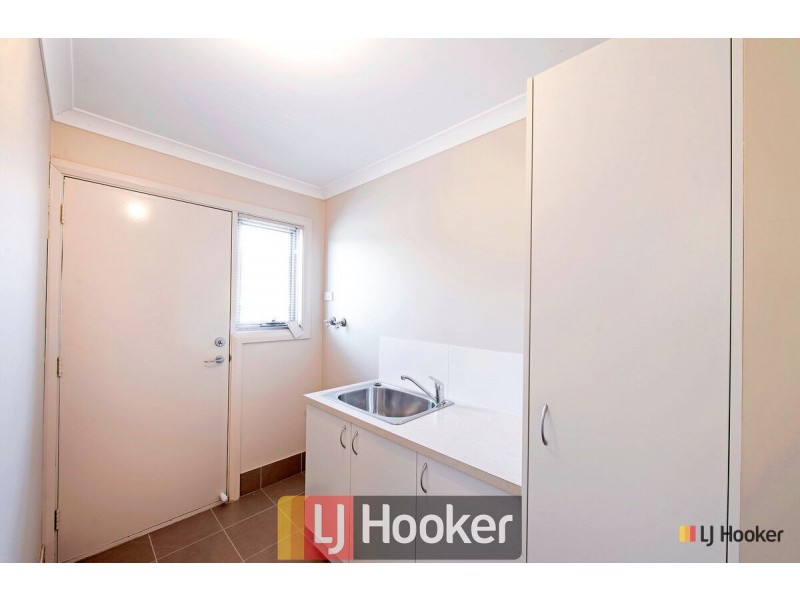 11 Salisbury Street, Casey ACT 2913