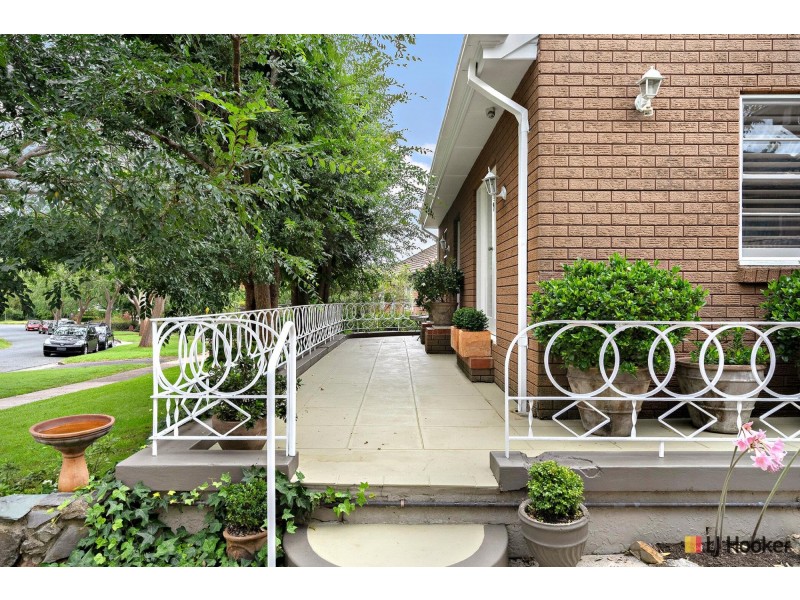 9 Baker Gardens, Ainslie ACT 2602