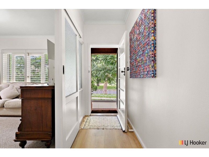 9 Baker Gardens, Ainslie ACT 2602