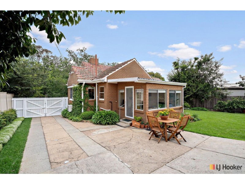 9 Baker Gardens, Ainslie ACT 2602