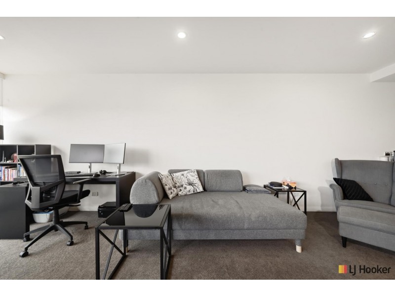 126/39 Benjamin Way, Belconnen ACT 2617