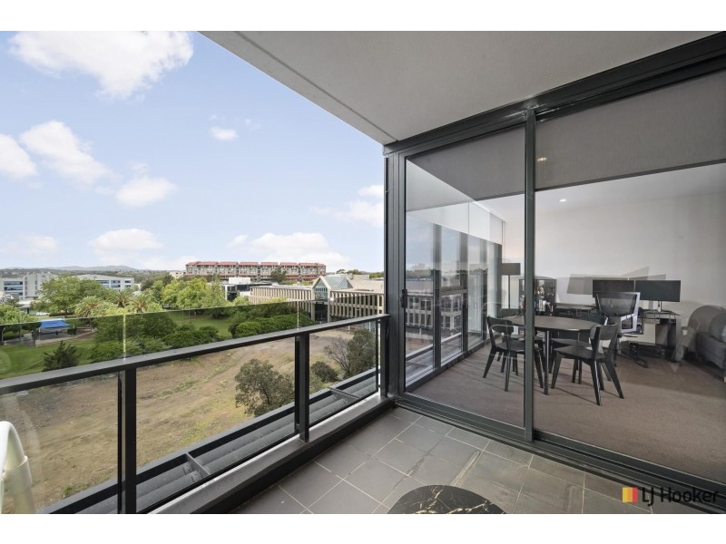 126/39 Benjamin Way, Belconnen ACT 2617