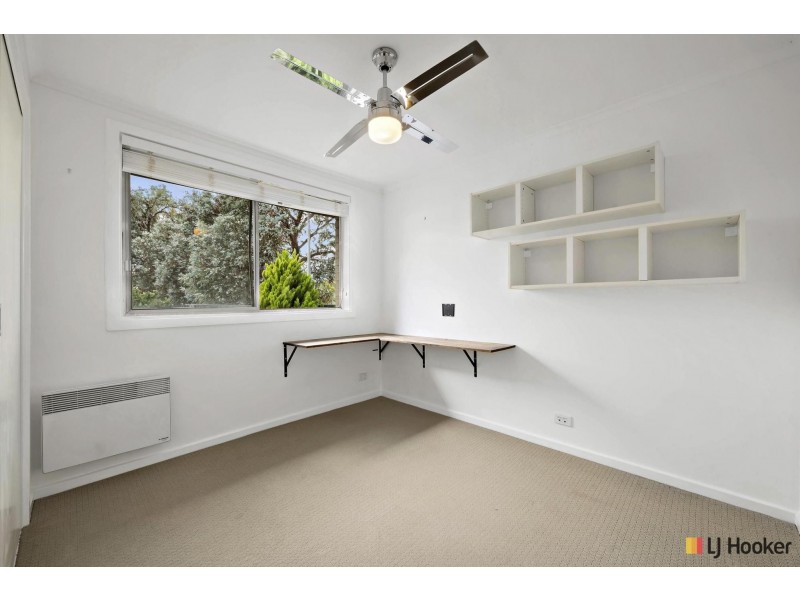 12 De Mestre Place, Holt ACT 2615