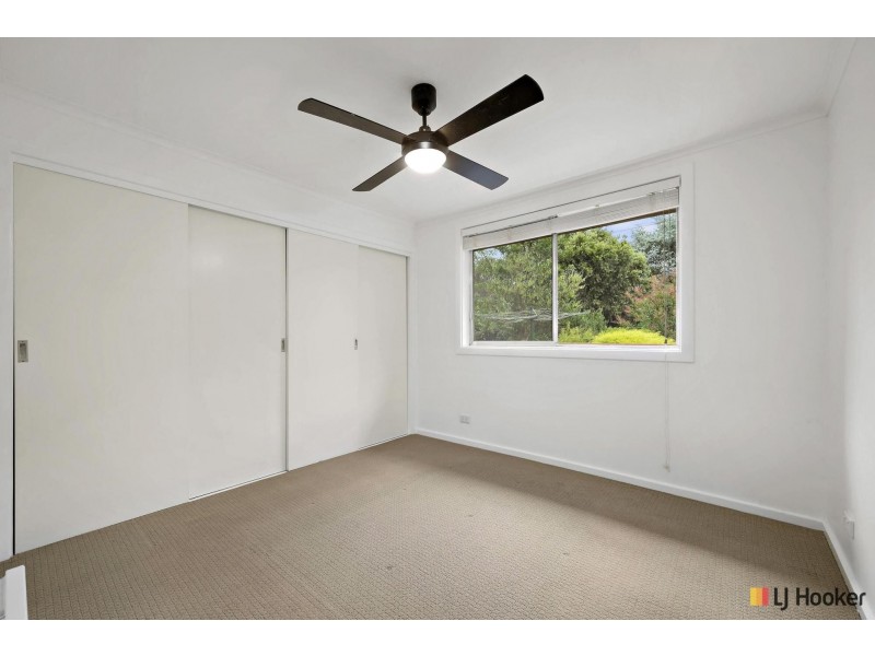 12 De Mestre Place, Holt ACT 2615
