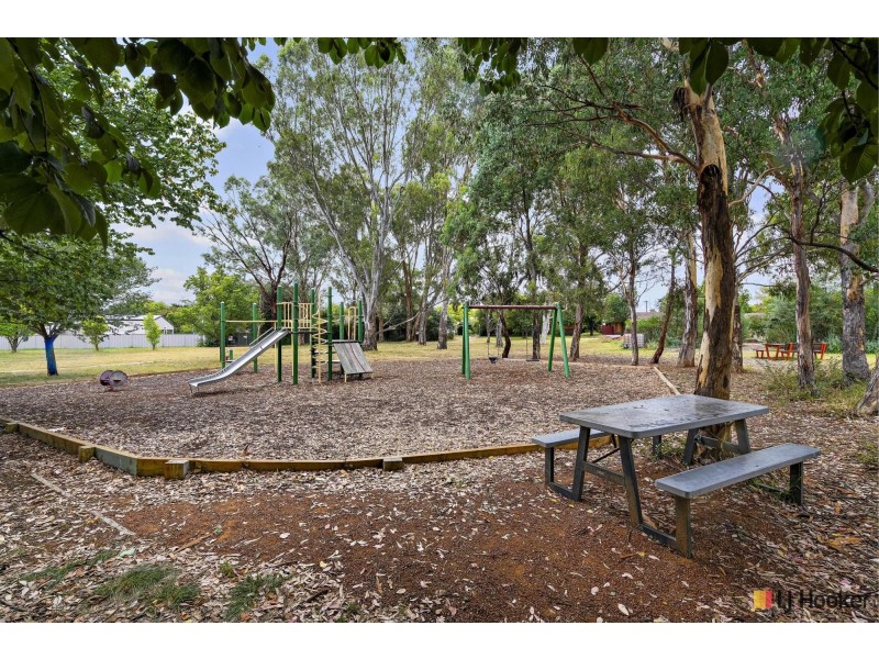 14 Street Place, Watson ACT 2602