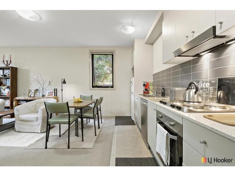 25/3A Stornaway Road, Queanbeyan NSW 2620