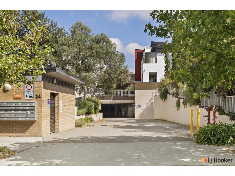 25/3A Stornaway Road, Queanbeyan NSW 2620