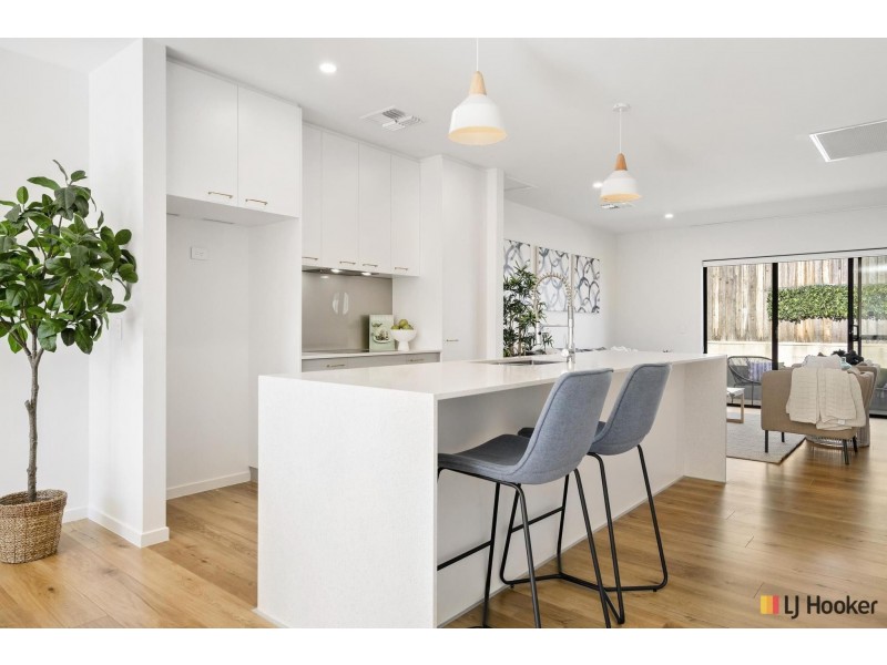2/19 Phippard Court, Watson ACT 2602