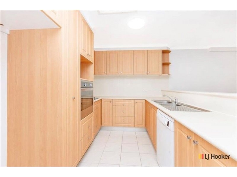 13/32 Fred Williams Crescent, Lyneham ACT 2602