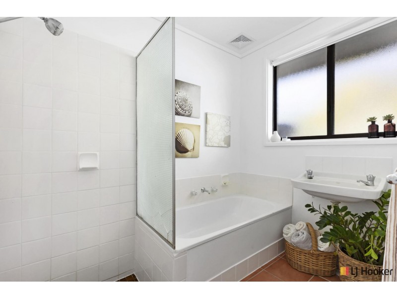 10 Lyall Crescent, Kambah ACT 2902