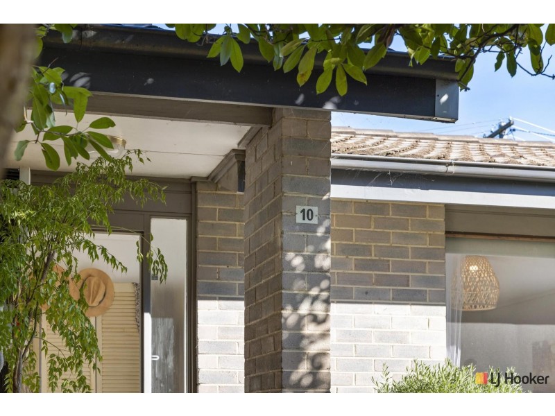 10 Lyall Crescent, Kambah ACT 2902