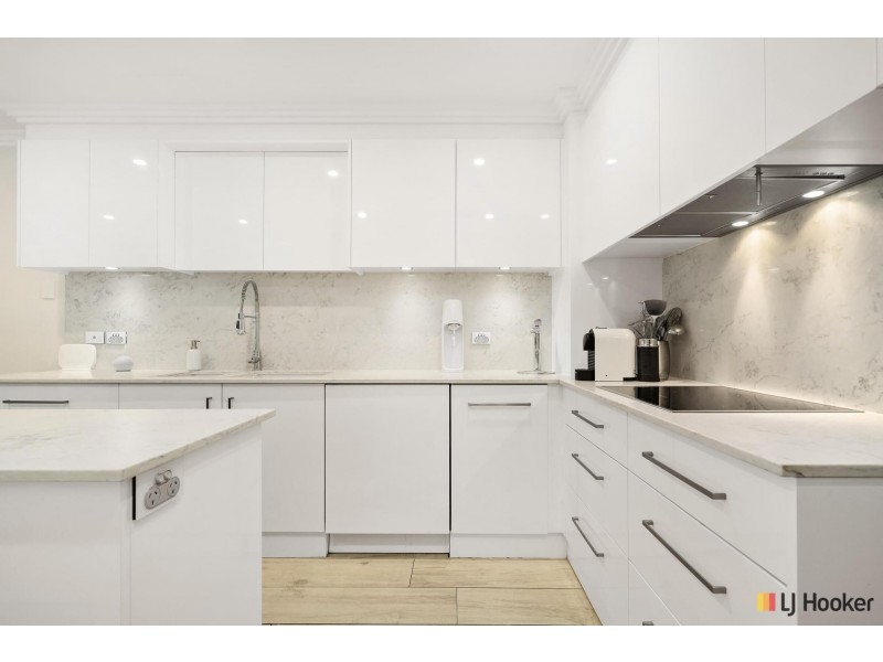 21/18 Captain Cook Crescent, Griffith ACT 2603