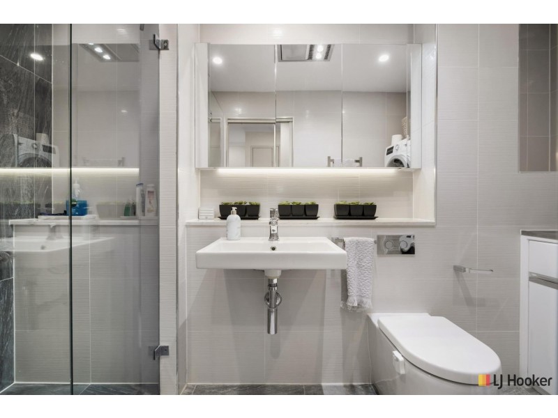 21/18 Captain Cook Crescent, Griffith ACT 2603