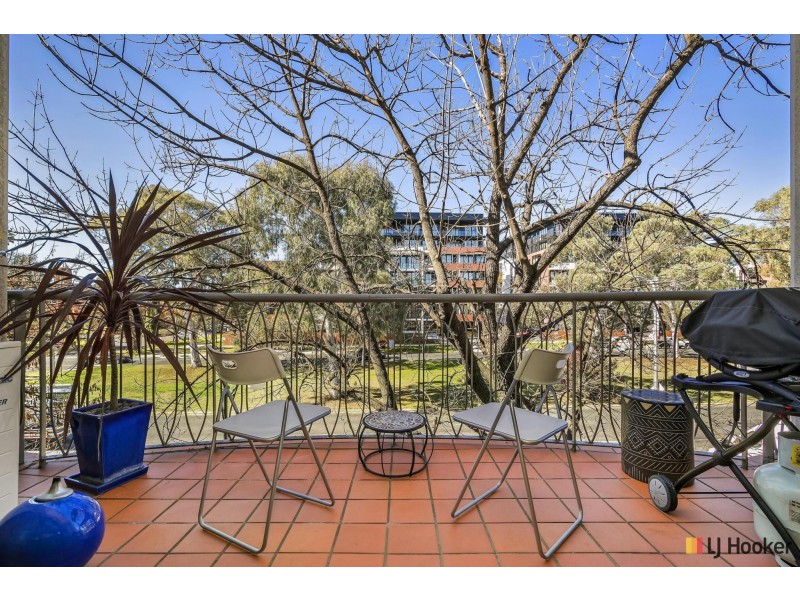 21/18 Captain Cook Crescent, Griffith ACT 2603