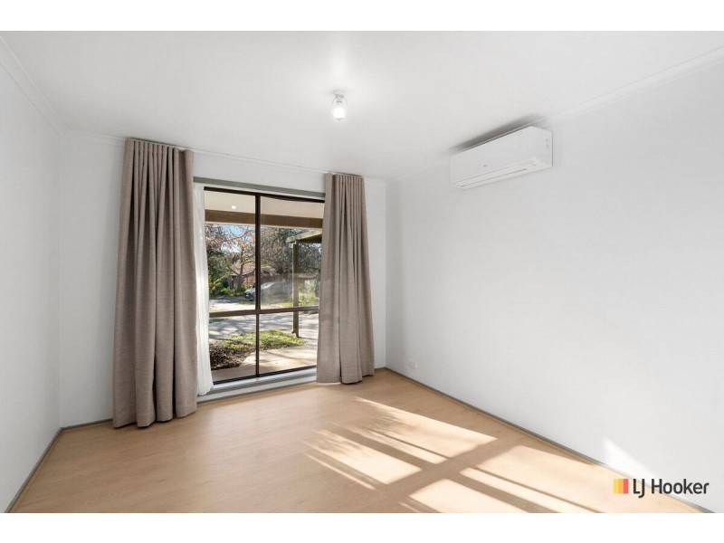 33 Le Souef Crescent, Florey ACT 2615