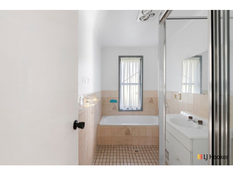 33 Le Souef Crescent, Florey ACT 2615