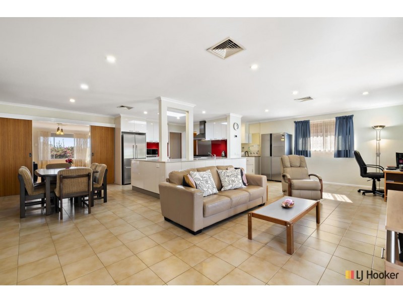 73 Shakespeare Crescent, Fraser ACT 2615