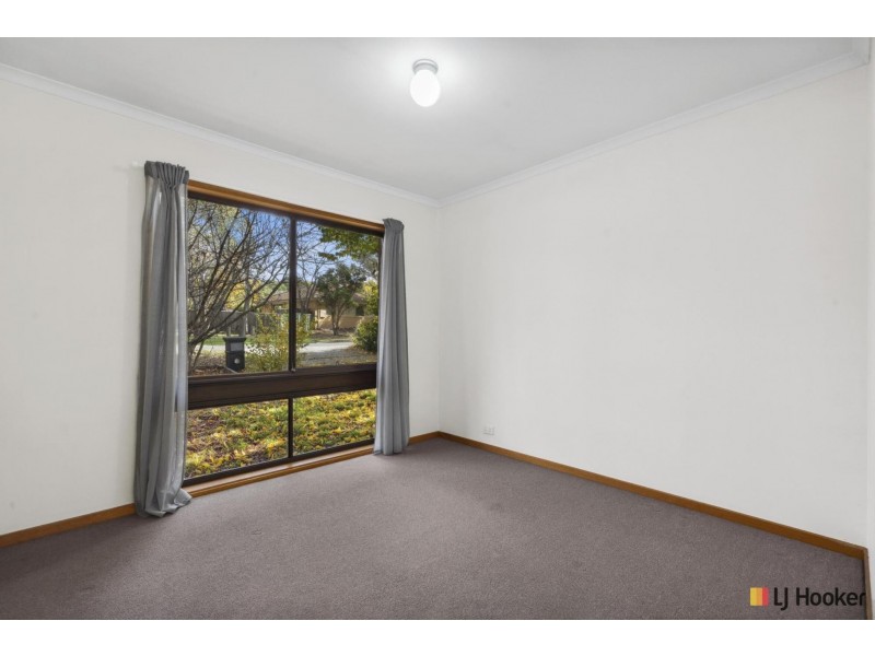 9 Piguenit Close, Lyneham ACT 2602
