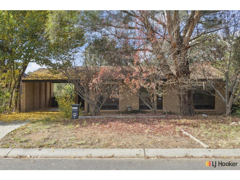9 Piguenit Close, Lyneham ACT 2602