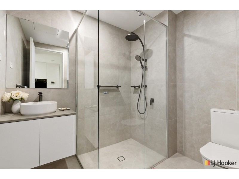 813/351 Northbourne Avenue, Lyneham ACT 2602