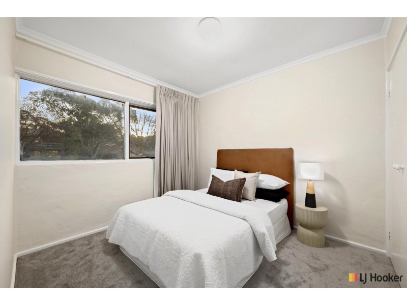 4 McMinn Close, Swinger Hill ACT 2606