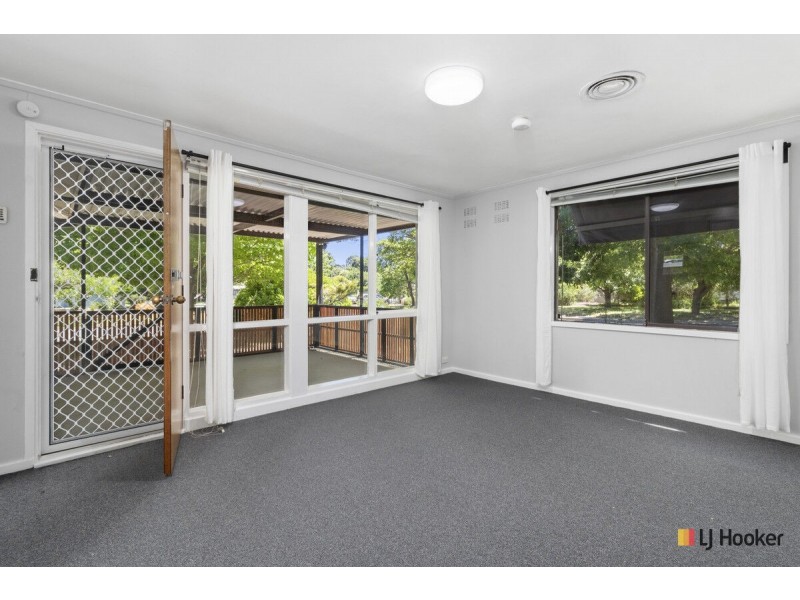 1 Woolcock Street, Watson ACT 2602