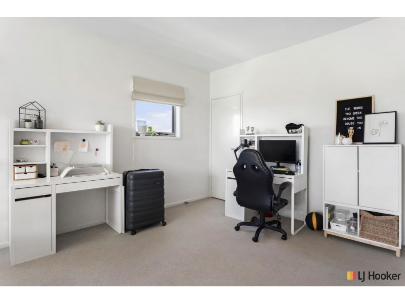 18/329 Flemington Road, Franklin ACT 2913