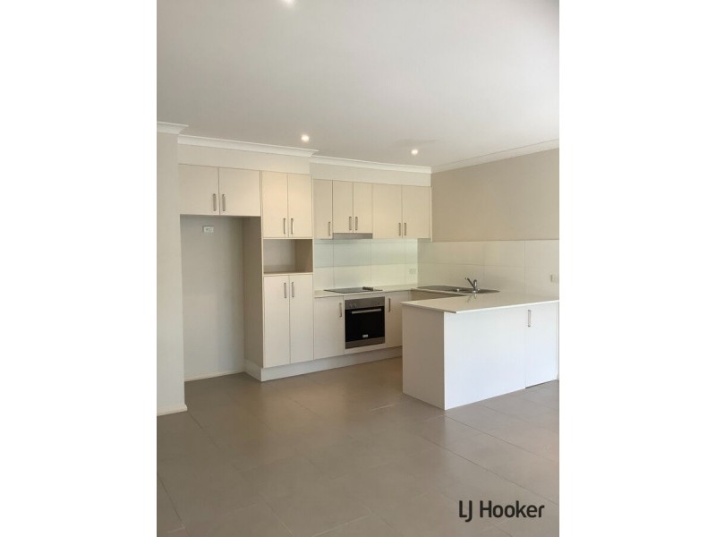 10/42 Goodwin Street, Lyneham ACT 2602