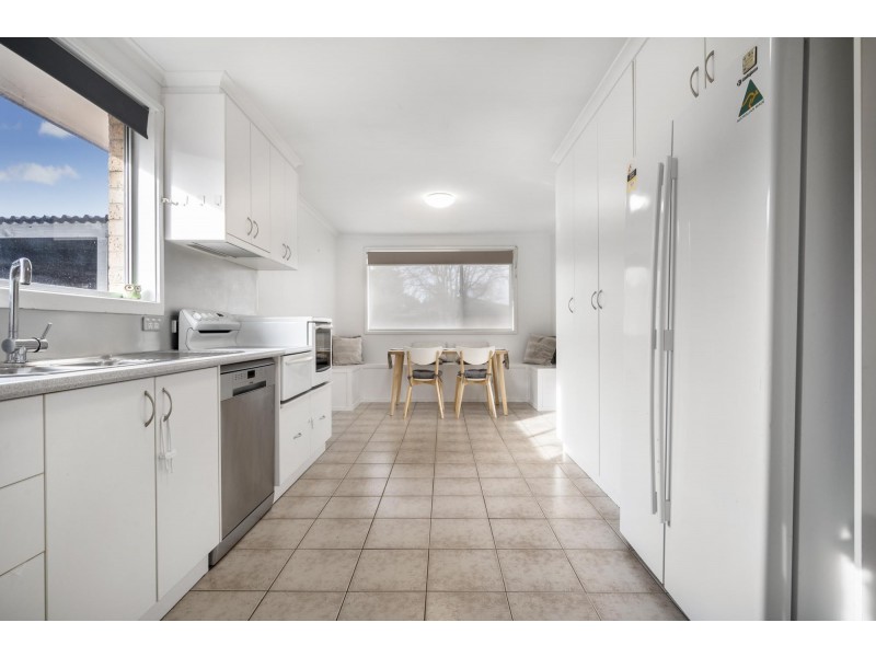 5 Tebbutt Place, Charnwood ACT 2615