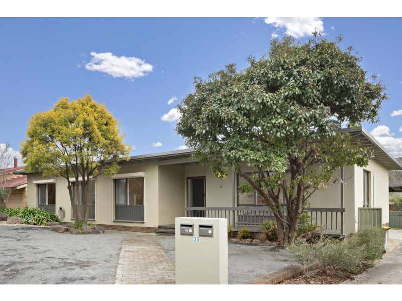 1/30 Belconnen Way, Page ACT 2614