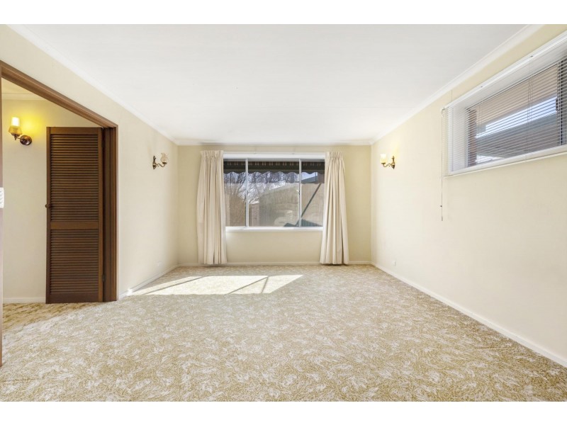 31 Irvine Street, Watson ACT 2602