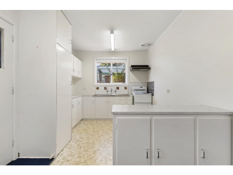 31 Irvine Street, Watson ACT 2602