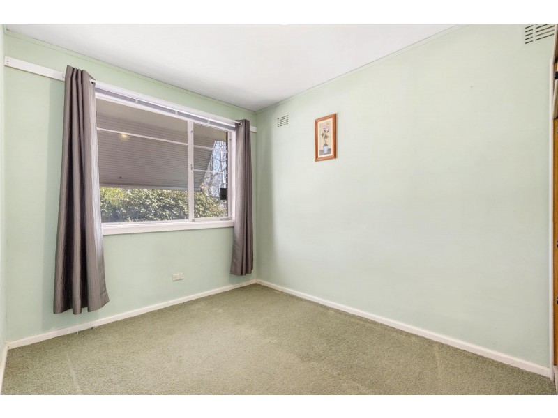 31 Irvine Street, Watson ACT 2602