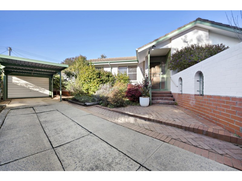 15 Field Street, Watson ACT 2602