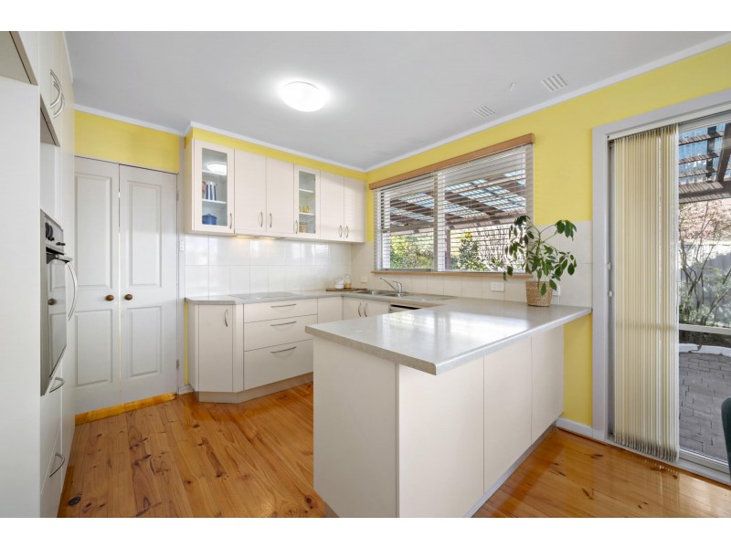 15 Field Street, Watson ACT 2602