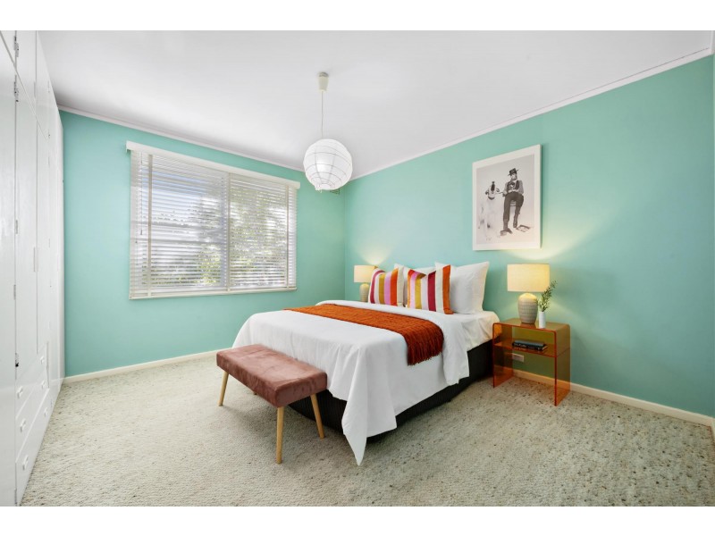 15 Field Street, Watson ACT 2602