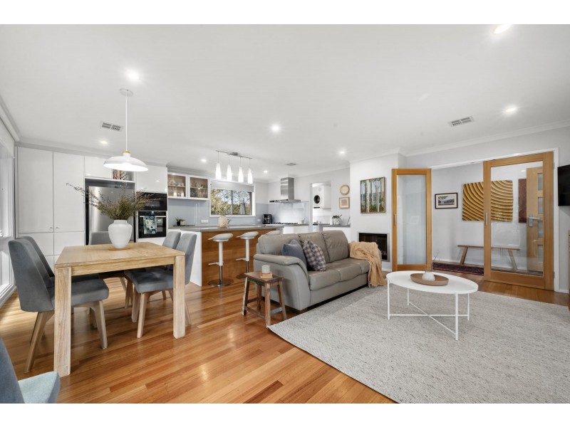 2 Kirkland Circuit, Macgregor ACT 2615