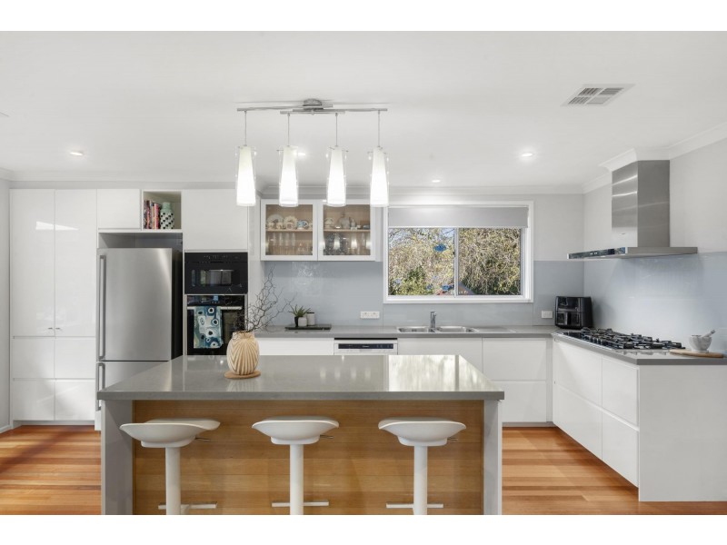 2 Kirkland Circuit, Macgregor ACT 2615