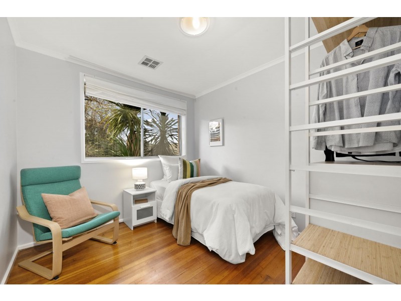 2 Kirkland Circuit, Macgregor ACT 2615