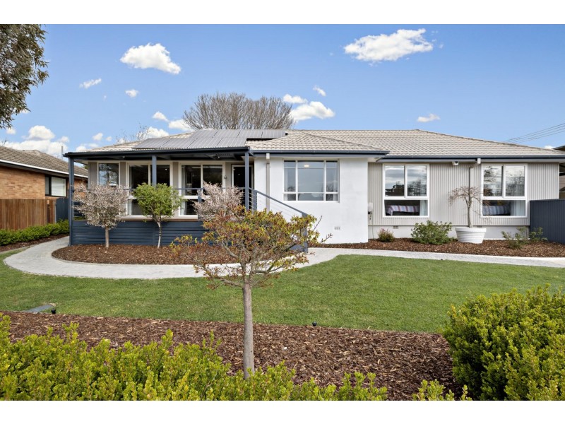 13 Maitland Street, Hackett ACT 2602