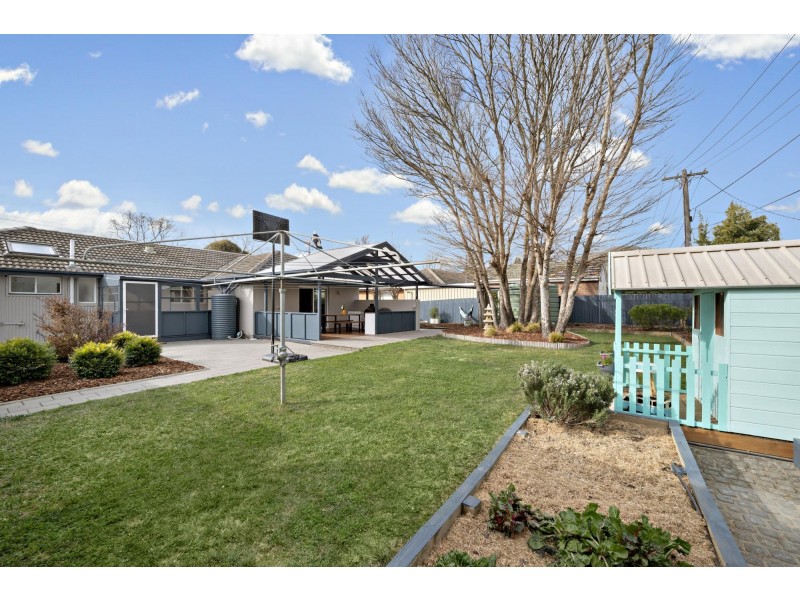13 Maitland Street, Hackett ACT 2602