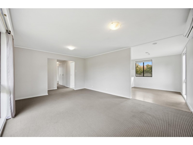 4 Hepburn Place, Kambah ACT 2902