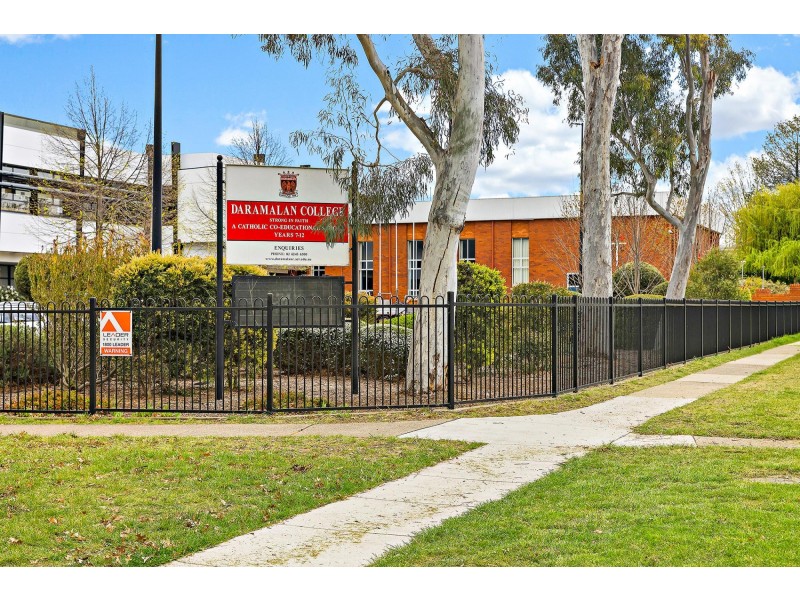 106 Cowper Street, Dickson ACT 2602