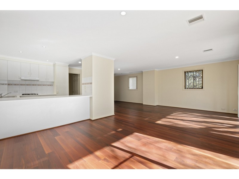 8/21 Aspinall Street, Watson ACT 2602