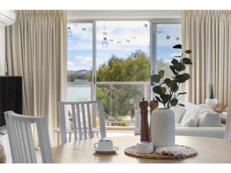 18/329 Flemington Road, Franklin ACT 2913