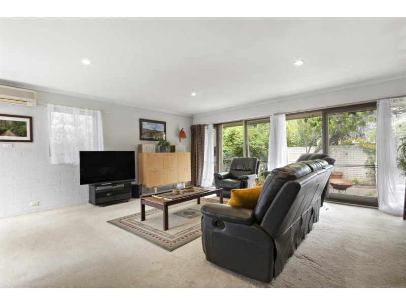 84 Grayson Street, Hackett ACT 2602