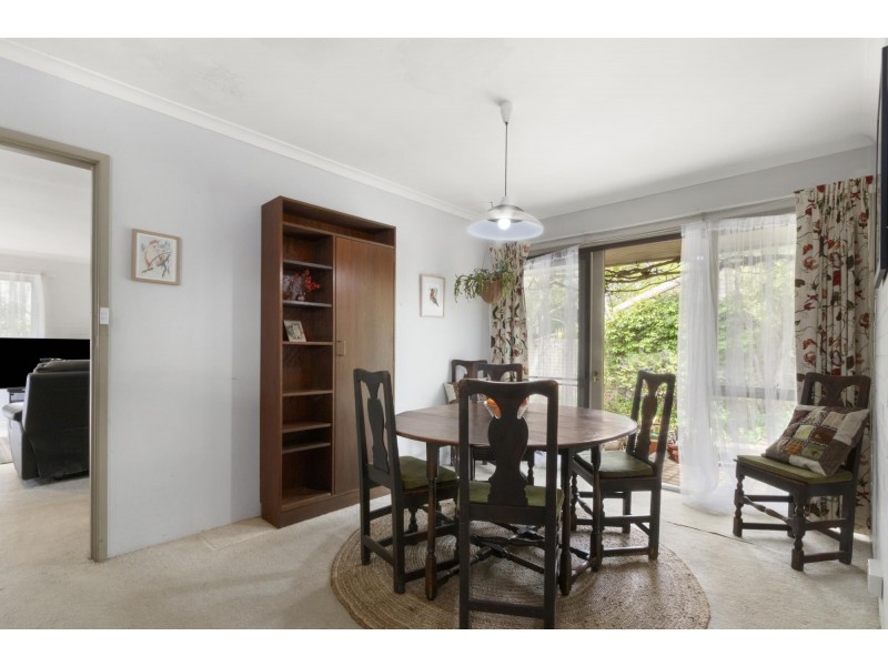 84 Grayson Street, Hackett ACT 2602