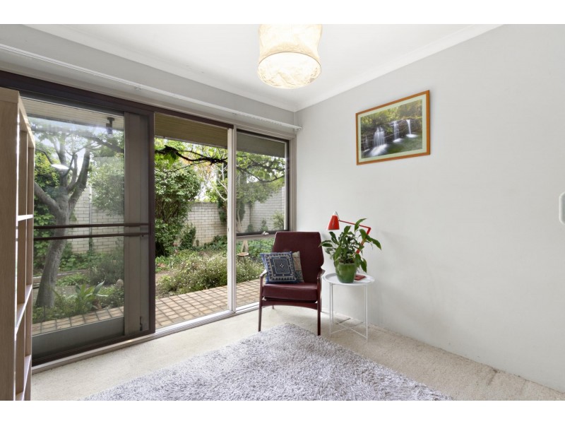 84 Grayson Street, Hackett ACT 2602