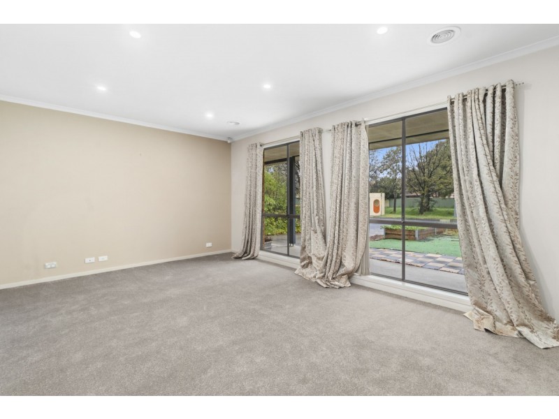 57 Ellerston Avenue, Isabella Plains ACT 2905