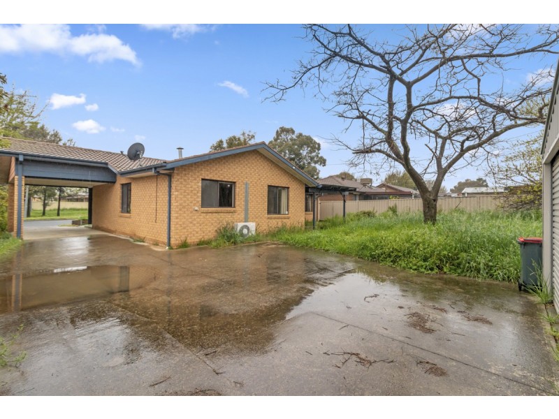 57 Ellerston Avenue, Isabella Plains ACT 2905